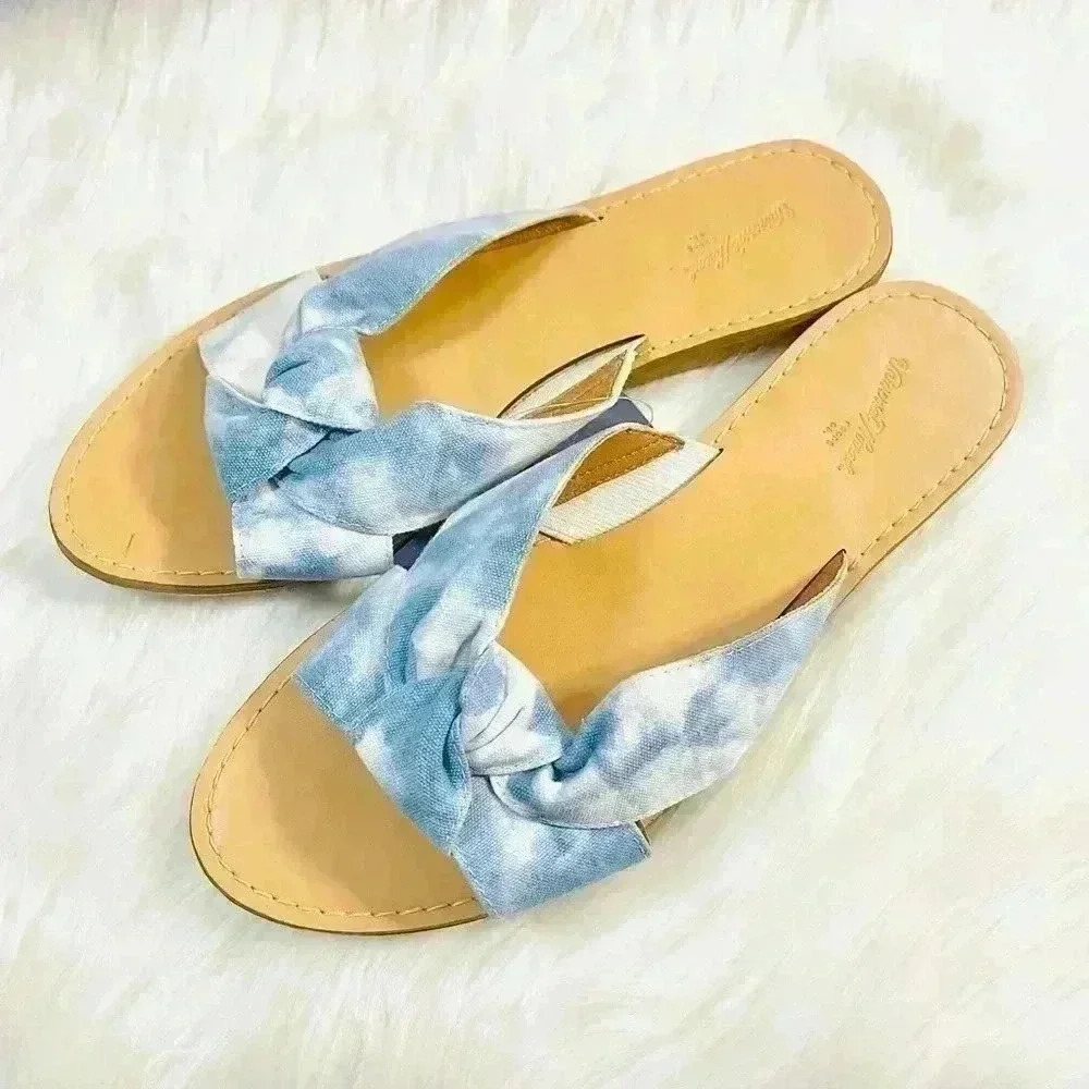 Universal Thread Melody Sandals in Blue - Picture 3 of 8